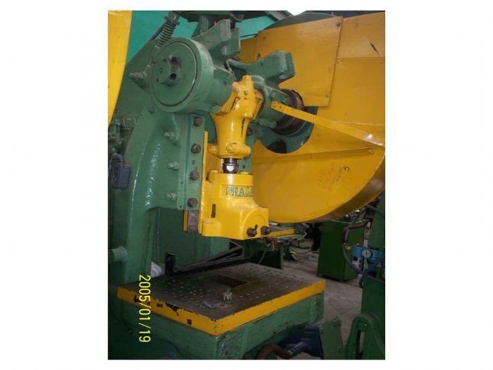 TROQUELADORA 60 TONS.